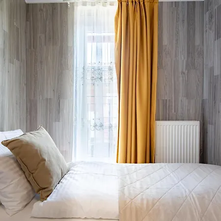 Easy Parking - Comfy Sleep - Ac Apartment *